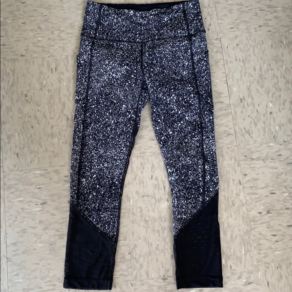 Lululemon paint speckled 7/8 leggings size 4